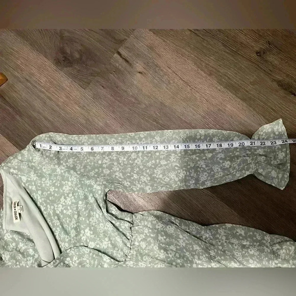 Inspired Hearts size large Floral Short Dress Color Mint Green With Hearts - Picture 5 of 11